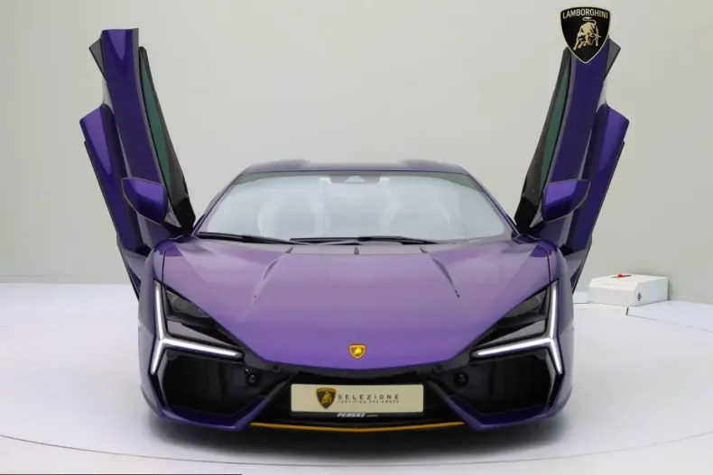 Lamborghini Revuelto din 2024 cu 1.152 km - oferta LAM201405 - foto 1