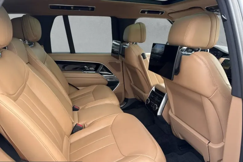 Land Rover Range Rover din 2023 cu 64.299 km - oferta LAN201408 - foto 2