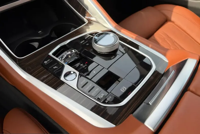 BMW X6 (Seria X) din 2024 cu 2.300 km - oferta BMW201409 - foto 8