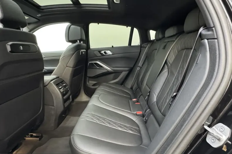 BMW X6 (Seria X) din 2024 cu 10.450 km - oferta BMW201410 - foto 17