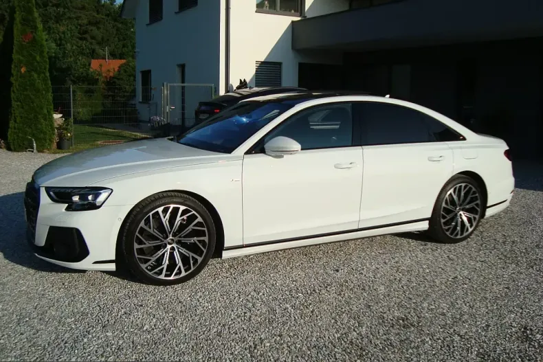 Audi A8 din 2025 cu 595 km - oferta AUD201416 - foto 4