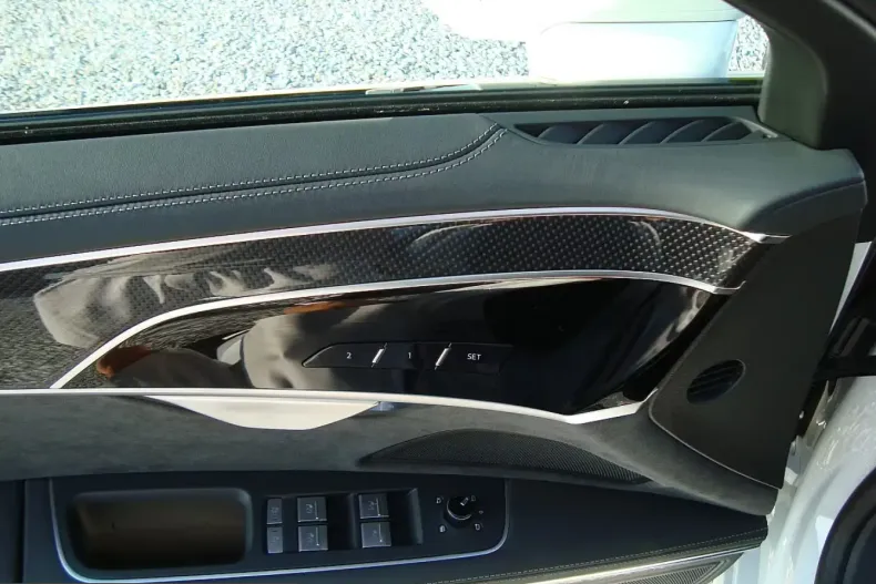 Audi A8 din 2025 cu 595 km - oferta AUD201416 - foto 7