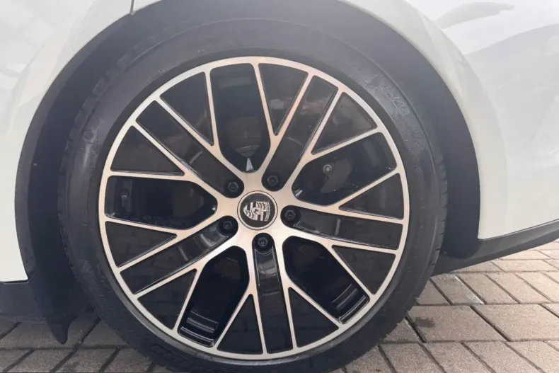 Porsche Taycan din 2021 cu 65.788 km - oferta POR201418 - foto 11