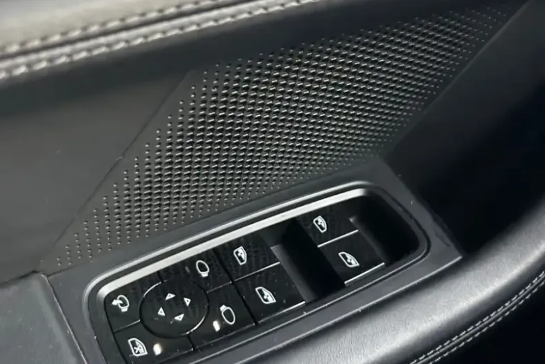 Porsche Taycan din 2021 cu 65.788 km - oferta POR201418 - foto 38