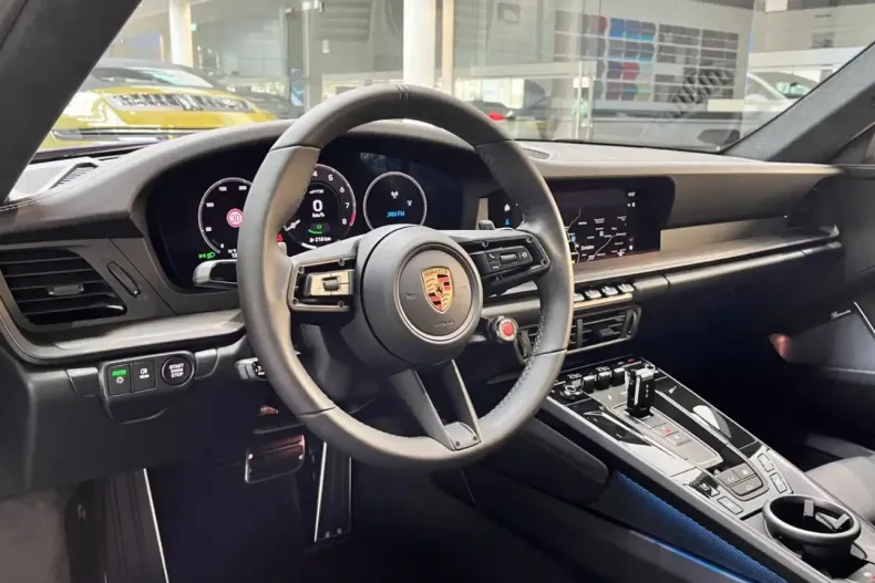 Porsche 911 din 2026 cu 40 km - oferta POR201422 - foto 5