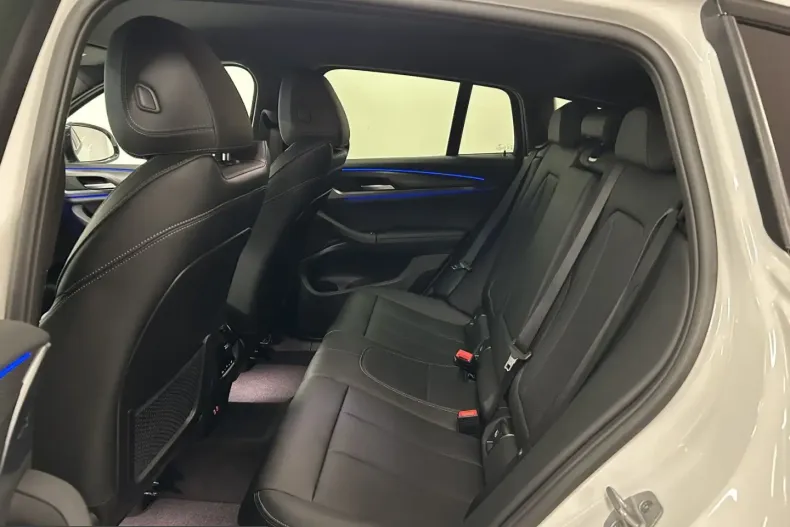 BMW X4 (Seria X) din 2025 cu 3.315 km - oferta BMW201438 - foto 14