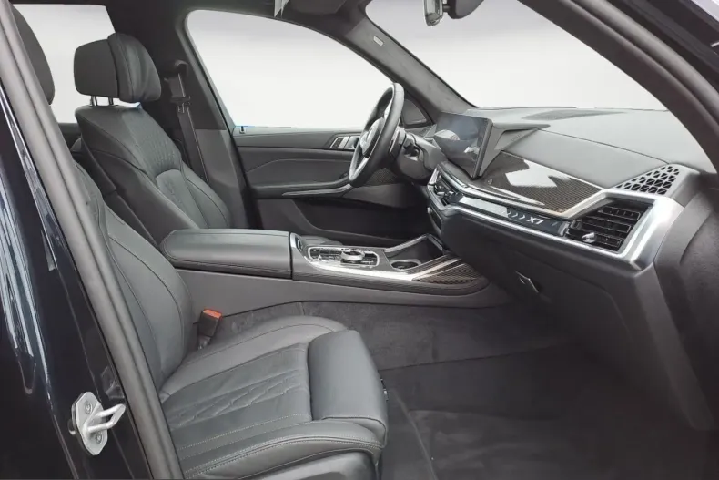 BMW X7 (Seria X) din 2025 cu 24.538 km - oferta BMW201443 - foto 6