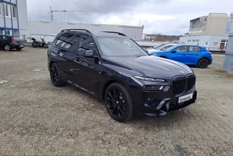 BMW X7 (Seria X) din 2025 cu 24.538 km - oferta BMW201443 - foto 10