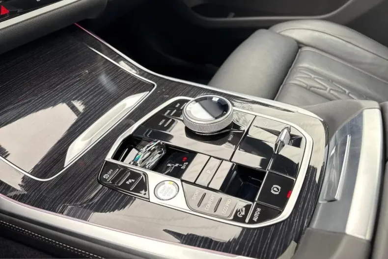 BMW X7 (Seria X) din 2025 cu 24.939 km - oferta BMW201444 - foto 5