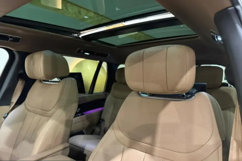 Land Rover Range Rover din 2026 cu 50 km - oferta LAN201453 - foto 15