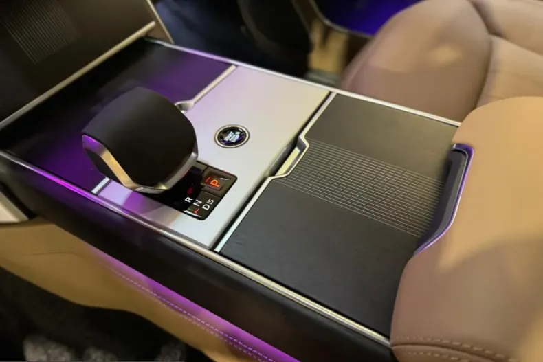 Land Rover Range Rover din 2026 cu 50 km - oferta LAN201453 - foto 18