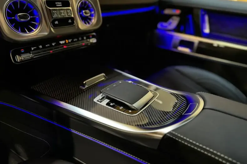 Mercedes-Benz G 63 AMG (Clasa G) din 2026 cu 50 km - oferta MER201455 - foto 8