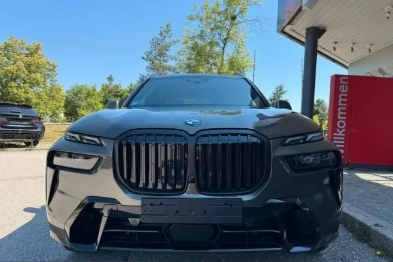 BMW X7 (Seria X) din 2025 cu 15.900 km - oferta BMW201463 - foto 2
