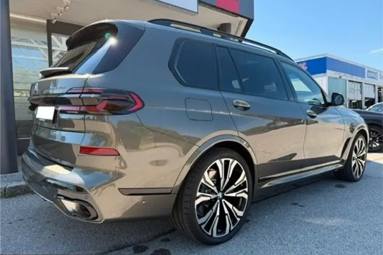 BMW X7 (Seria X) din 2025 cu 15.900 km - oferta BMW201463 - foto 4