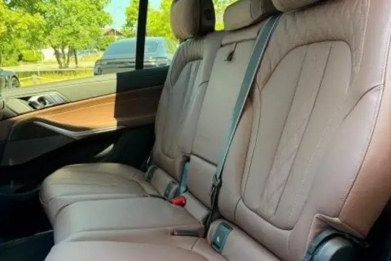 BMW X7 (Seria X) din 2025 cu 15.900 km - oferta BMW201463 - foto 9