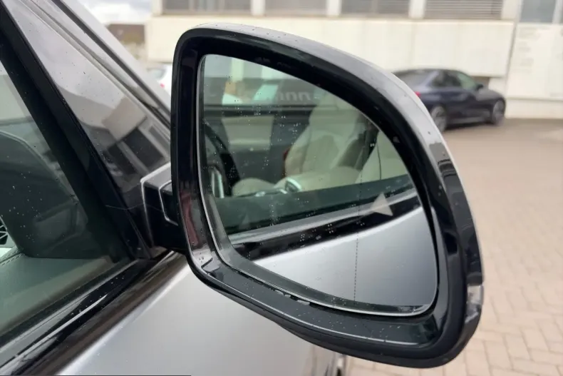 BMW X7 (Seria X) din 2025 cu 16.113 km - oferta BMW201464 - foto 18