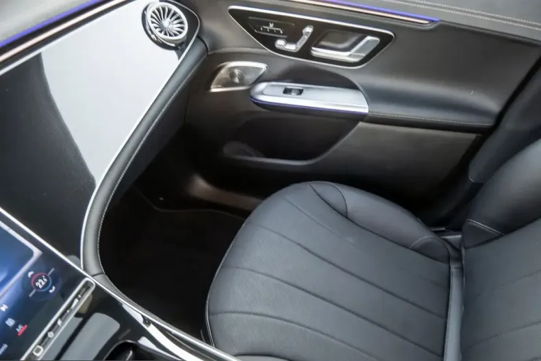 Mercedes-Benz EQE SUV din 2024 cu 16.946 km - oferta MER201467 - foto 12