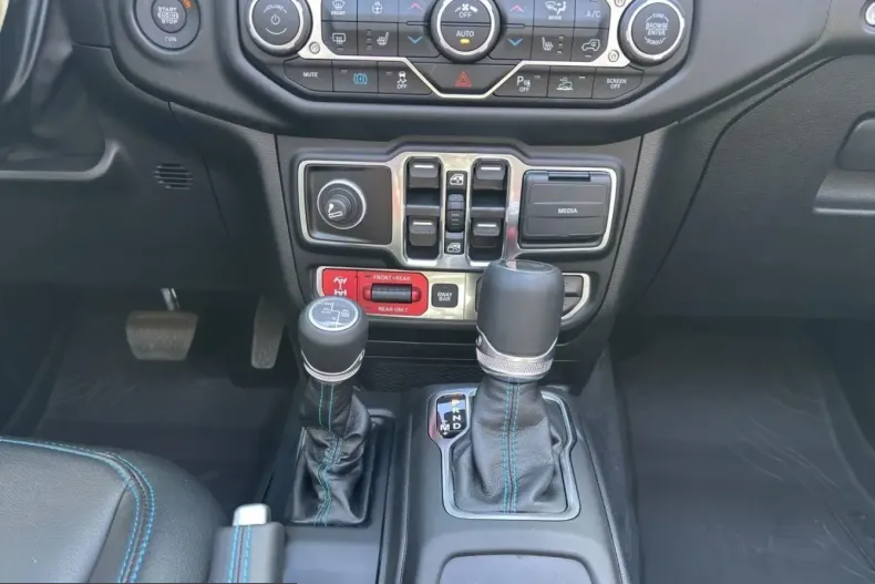 Jeep Wrangler din 2025 cu 4.866 km - oferta JEE201468 - foto 16