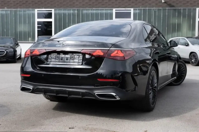 Mercedes-Benz E 200 (Clasa E) din 2024 cu 11.526 km - oferta MER201473 - foto 2