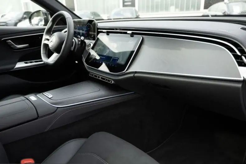 Mercedes-Benz E 200 (Clasa E) din 2024 cu 11.526 km - oferta MER201473 - foto 3