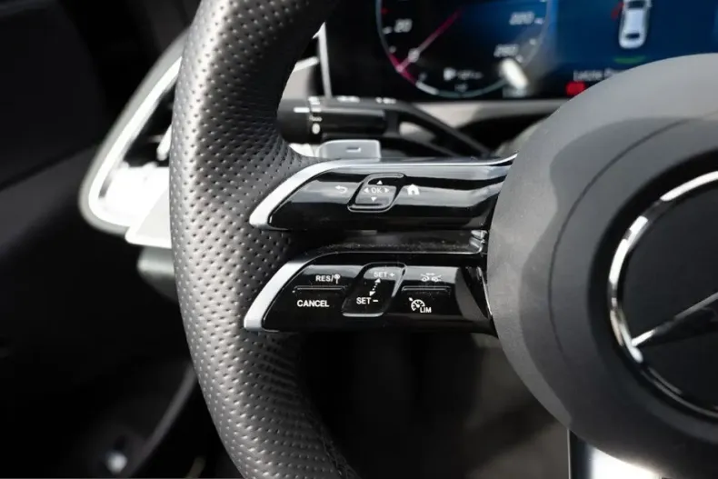 Mercedes-Benz E 200 (Clasa E) din 2024 cu 11.526 km - oferta MER201473 - foto 15