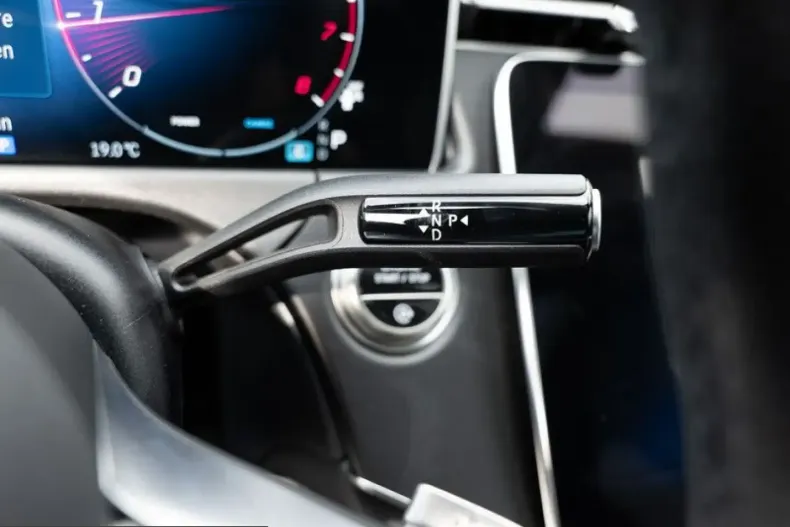 Mercedes-Benz E 200 (Clasa E) din 2024 cu 11.526 km - oferta MER201473 - foto 16