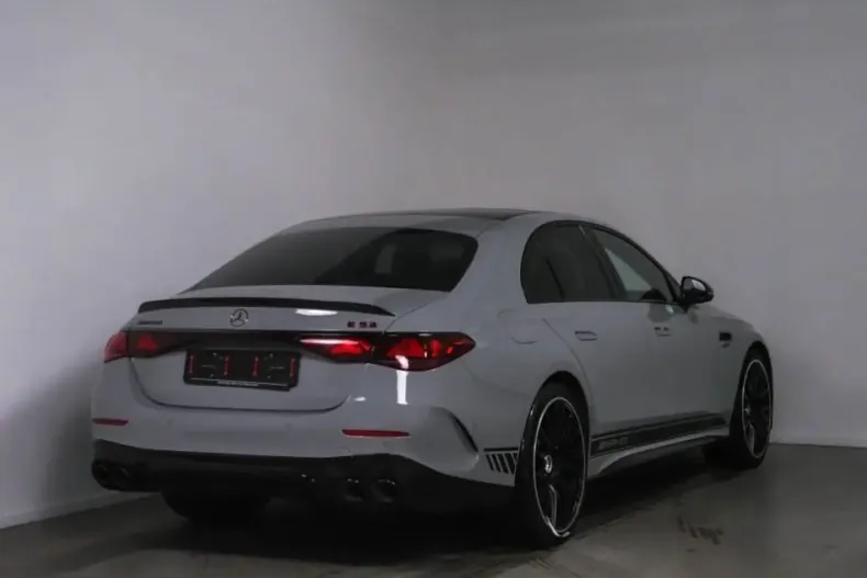 Mercedes-Benz E 53 AMG (Clasa E) din 2024 cu 25.000 km - oferta MER201474 - foto 3