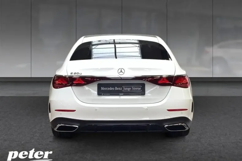 Mercedes-Benz E 200 (Clasa E) din 2025 cu 21.087 km - oferta MER201476 - foto 4