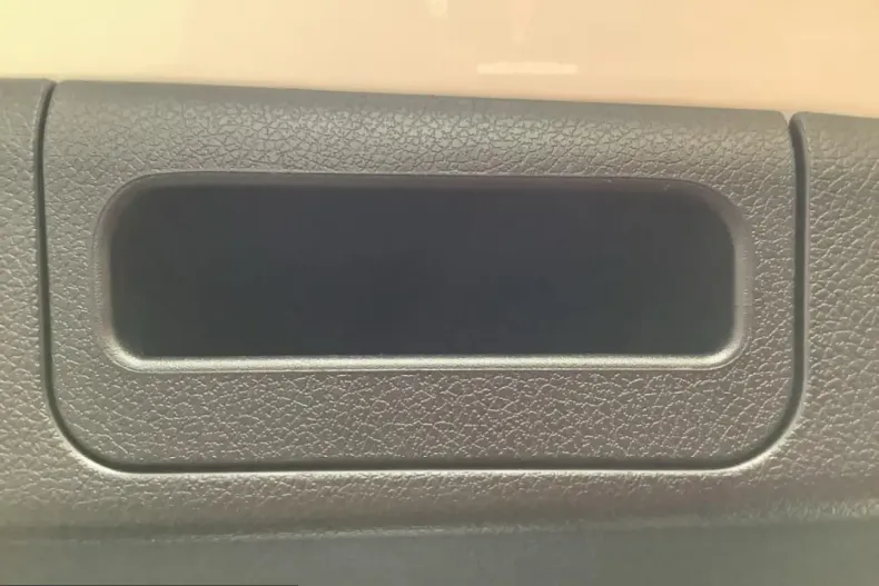 Mercedes-Benz E 200 (Clasa E) din 2025 cu 21.087 km - oferta MER201476 - foto 16