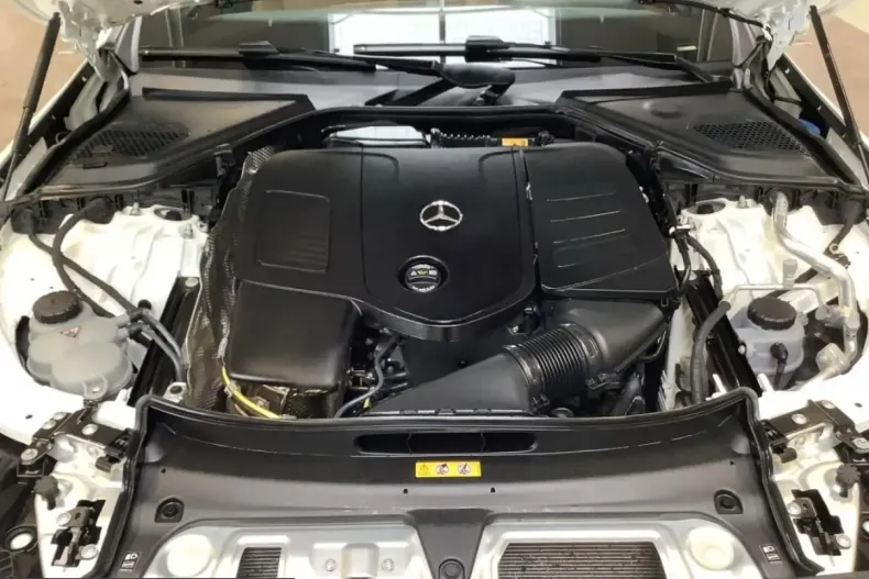 Mercedes-Benz E 200 (Clasa E) din 2025 cu 21.087 km - oferta MER201476 - foto 21