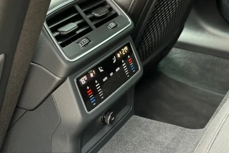 Audi A6 din 2022 cu 9.800 km - oferta AUD201479 - foto 15