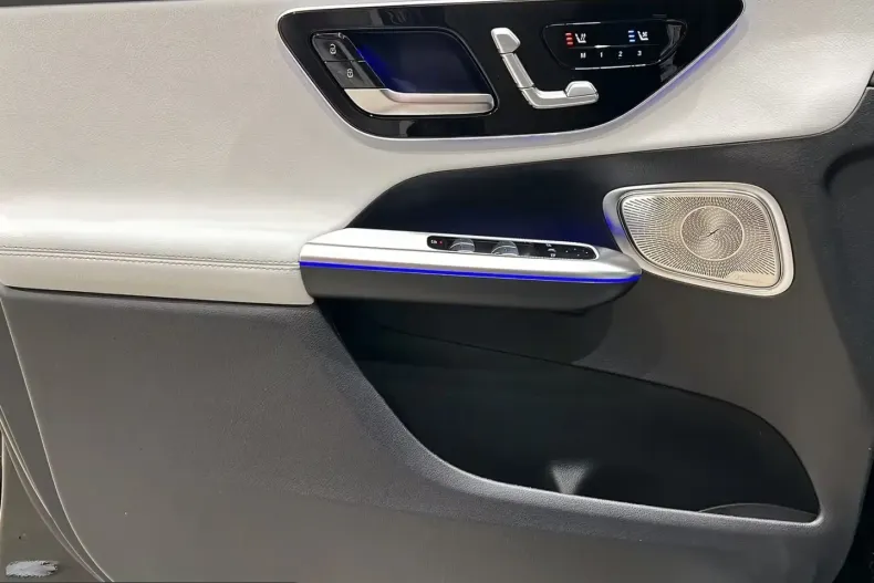 Mercedes-Benz GLC 450 (Clasa GLC) din 2026 cu 9.900 km - oferta MER201482 - foto 11