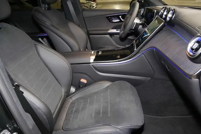 Mercedes-Benz GLC 450 (Clasa GLC) din 2026 cu 8.500 km - oferta MER201488 - foto 4