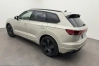 Volkswagen Touareg din 2025 cu 4.900 km - oferta VOL201494 - foto 2