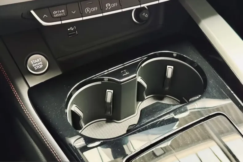 Audi A4 din 2023 cu 3.484 km - oferta AUD201495 - foto 9