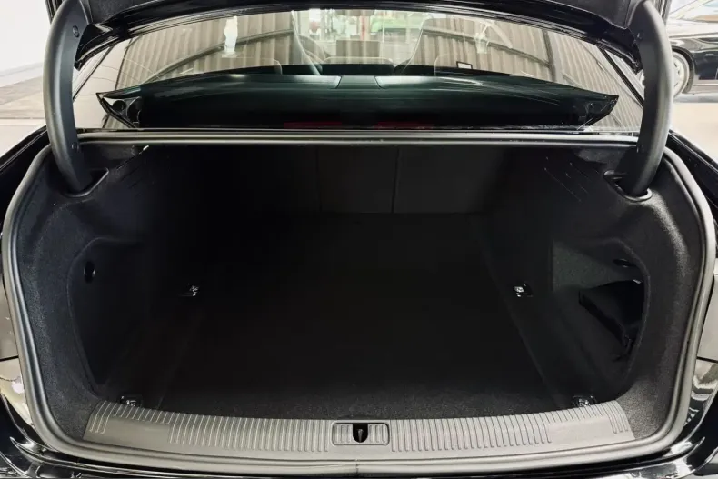 Audi A4 din 2023 cu 3.484 km - oferta AUD201495 - foto 26