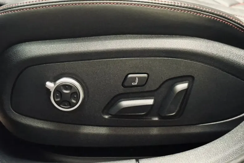 Audi A4 din 2023 cu 3.484 km - oferta AUD201495 - foto 34