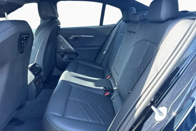 BMW 550 (Seria 5) din 2025 cu 12.757 km - oferta BMW201499 - foto 8