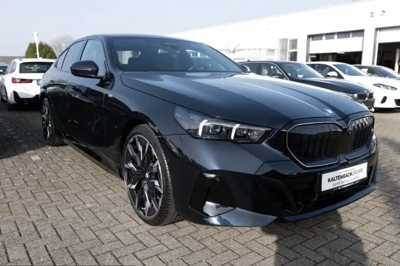 BMW 550 (Seria 5) din 2025 cu 20.596 km - oferta BMW201500 - foto 1