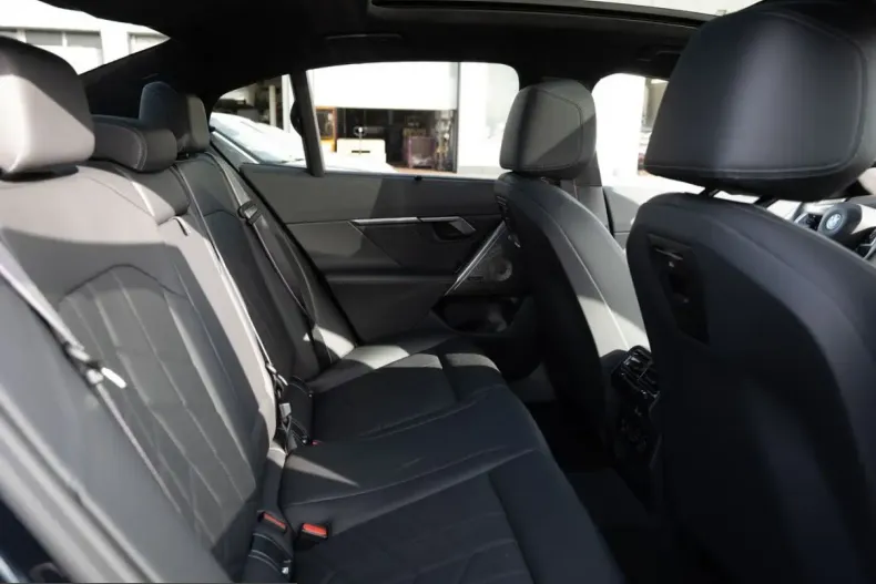 BMW 550 (Seria 5) din 2025 cu 20.596 km - oferta BMW201500 - foto 5