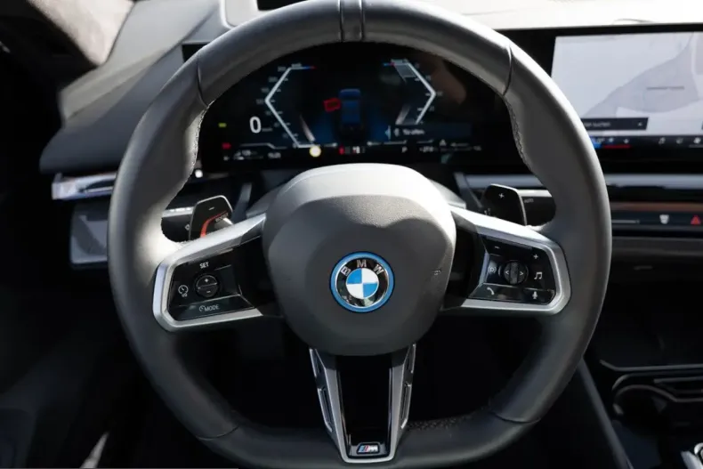 BMW 550 (Seria 5) din 2025 cu 20.596 km - oferta BMW201500 - foto 10