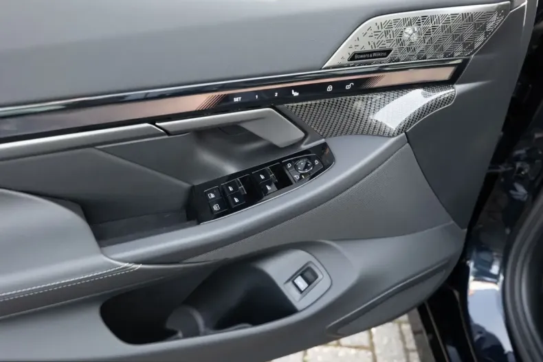 BMW 550 (Seria 5) din 2025 cu 20.596 km - oferta BMW201500 - foto 26