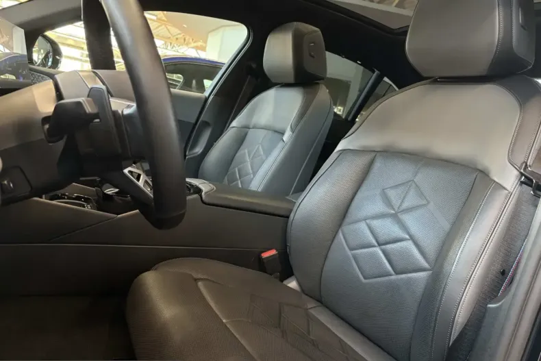 BMW 540 (Seria 5) din 2024 cu 52.325 km - oferta BMW201502 - foto 7