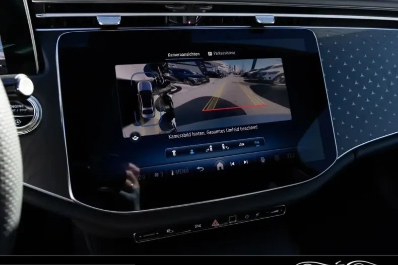 Mercedes-Benz E 220 (Clasa E) din 2025 cu 6.650 km - oferta MER201514 - foto 13