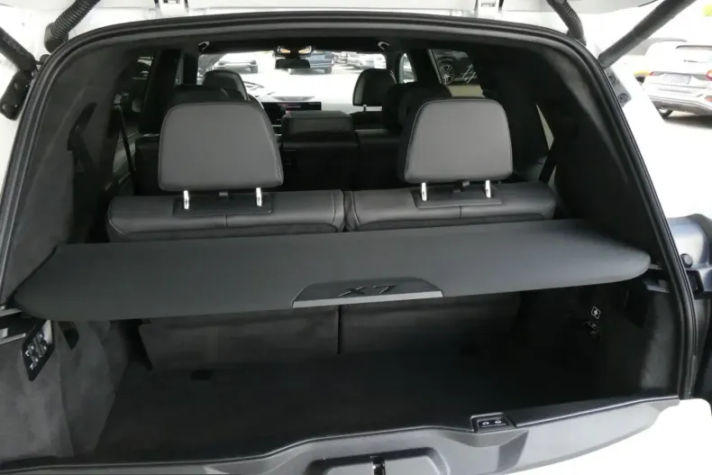 BMW X7 (Seria X) din 2024 cu 26.328 km - oferta BMW201515 - foto 11