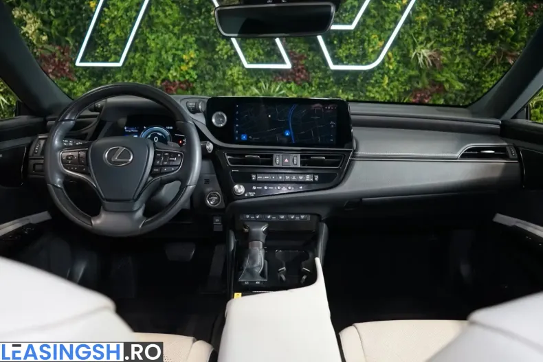 Lexus ES 300 din 2024 cu 33.682 km - oferta LEX201520 - foto 17