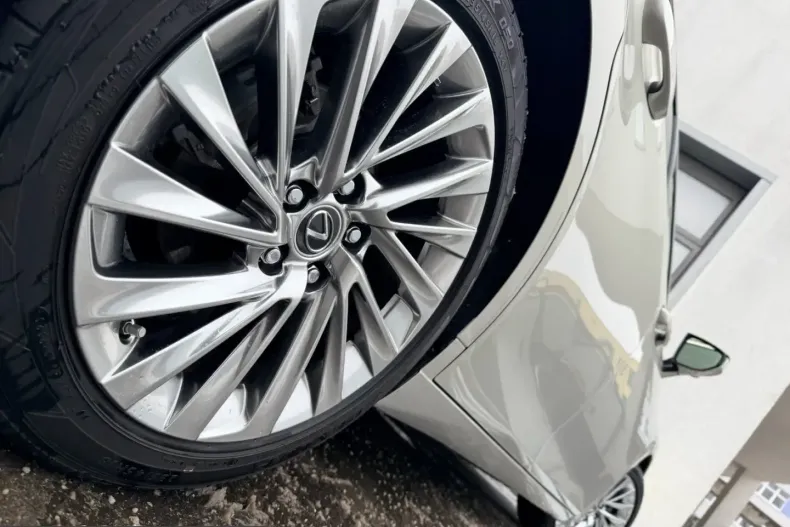 Lexus ES 300 din 2023 cu 36.909 km - oferta LEX201521 - foto 13