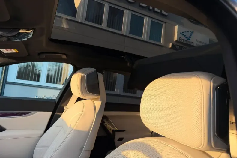 BMW 740 (Seria 7) din 2024 cu 15.856 km - oferta BMW201538 - foto 6