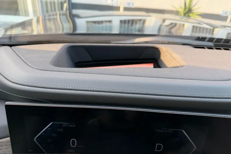 BMW 740 (Seria 7) din 2024 cu 15.856 km - oferta BMW201538 - foto 7