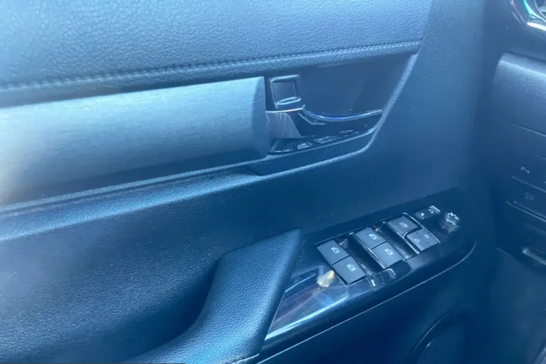 Toyota Hilux din 2022 cu 59.088 km - oferta TOY201539 - foto 17